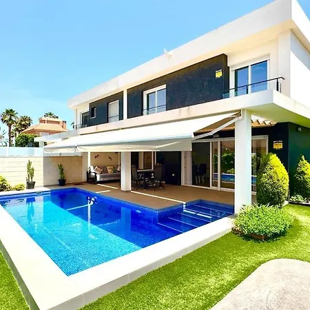 16 Luxury - Private Pool Вилла *