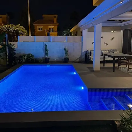 16 Luxury - Private Pool Вилла Аликанте